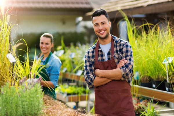 Centro de Jardín Empleados — Foto de Stock