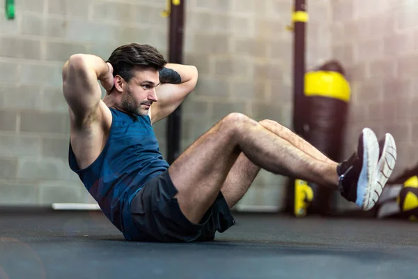 Man Working Out Gym — Stock Photo, Image