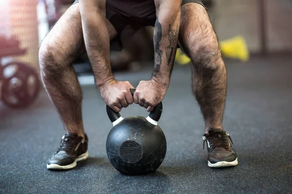 Homme Faisant Exercice Gymnase — Photo