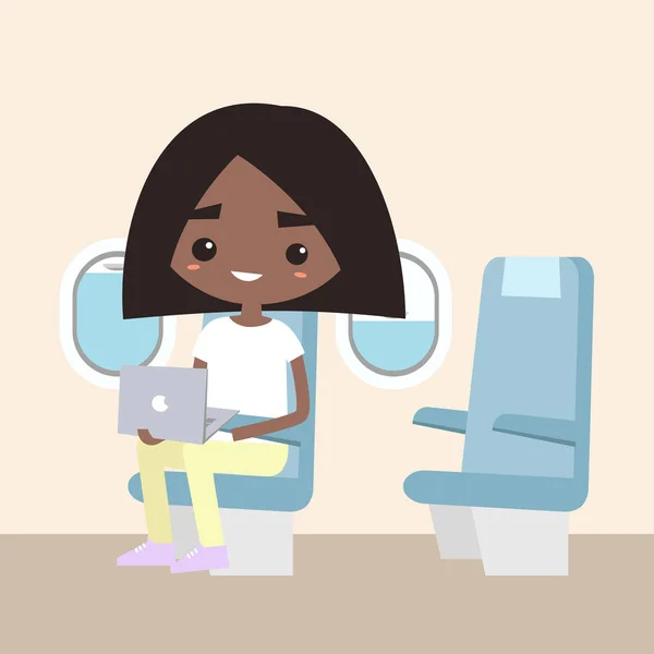 Ładna czarna dziewczyna siedzi w samolocie / edytowalny vector płaskie — Wektor stockowy