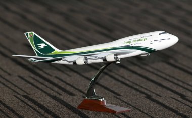 Borispol, Ukrayna - 10 Nisan 2018: Irak Havayolları Boeing 747 uçağı modeli. Yalnızca içerik kullanımı