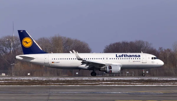 Borispol Ukraina Marca 2018 Aiut Lufthansa Airbus A320 200 Statków — Zdjęcie stockowe