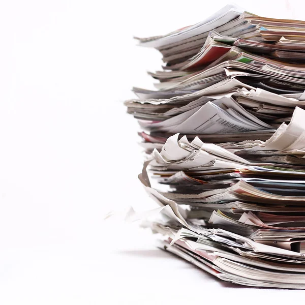Gazeteler yığını
