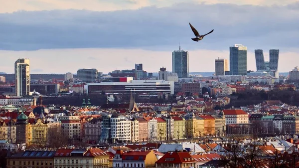 Blick auf die Prager Altstadt, mystisches Panorama — Stockfoto