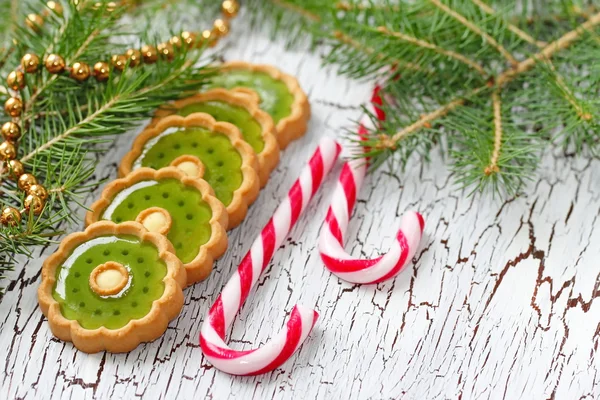 Biscuits de Noël avec décoration festive — Photo