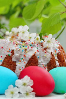yumurta ve Paskalya kek