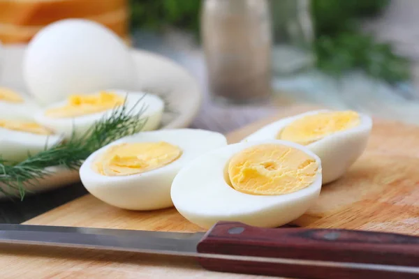 Gekochte Eier für Salat — Stockfoto