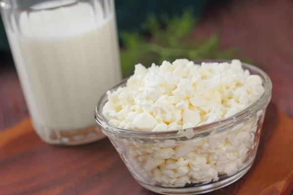 Cottage cheese in a bowl — Stock Photo, Image