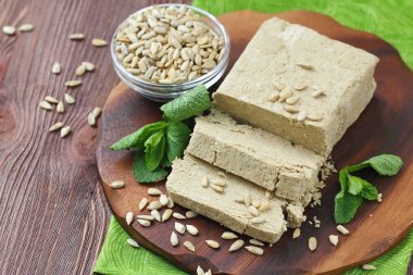 Ayçiçeği helva dilimlenmiş