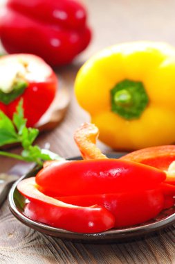 Tatlı biber salatası yemek