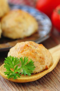 Tavuk köfte pirinç ve sebze ile