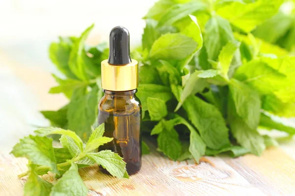 temel aroma yağı nane ile