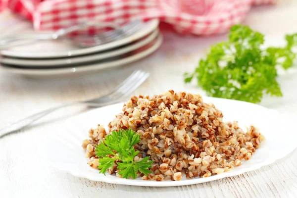 Buğday bir tabak ve taze sebze