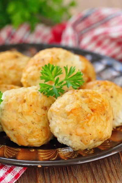 Tavuk köfte pirinç ve sebze ile