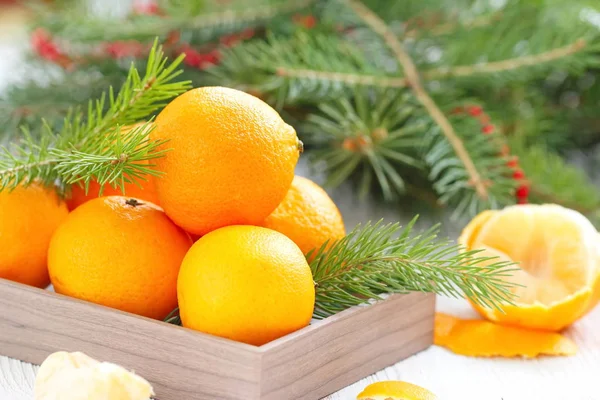 Fresh tangerines on the table — Stock Photo, Image