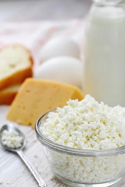 Milchprodukte Für Ein Gesundes Frühstück Quark Milch Eier Und Käse — Stockfoto