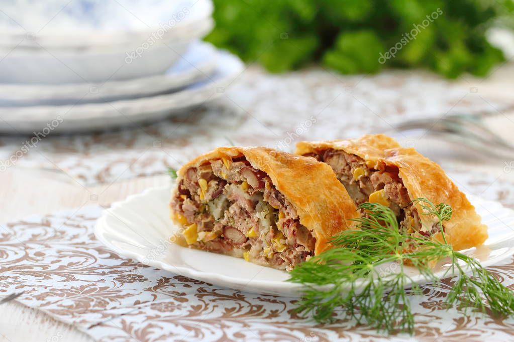 Homemade meat pie with haricot and sweet corn