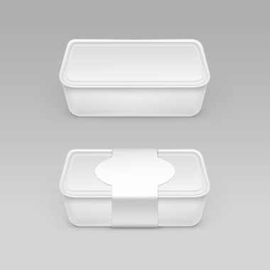 Beyaz peynir, ekşi krema ile etiket izole için plastik kutu