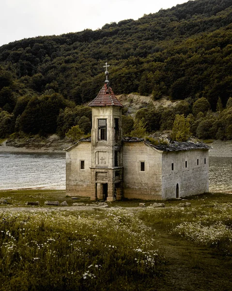 Oude Kerk Prachtig Landschap Mavrovo Macedonië Stockfoto