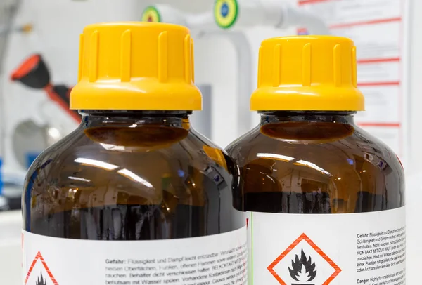 Bottles Flammable Liquids Chemicals Laboratory Environment — Stock Photo, Image