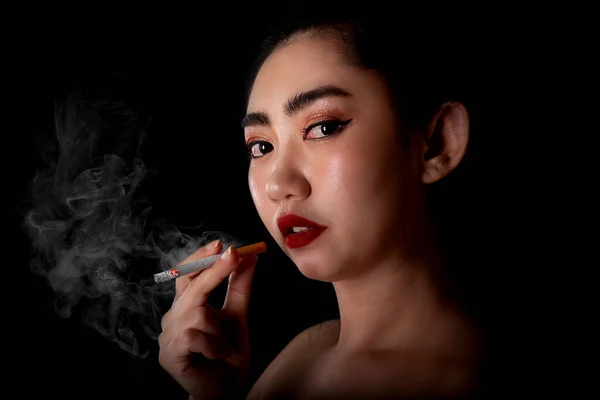 Portrait Beautiful Asea Women Wear Clothes Smoking Look Camera Black — Stock Photo, Image