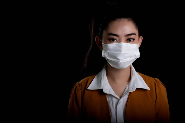 Affärskvinna Till Ung Asiatisk Kvinna Sätta Respirator N95 Mask För — Stockfoto