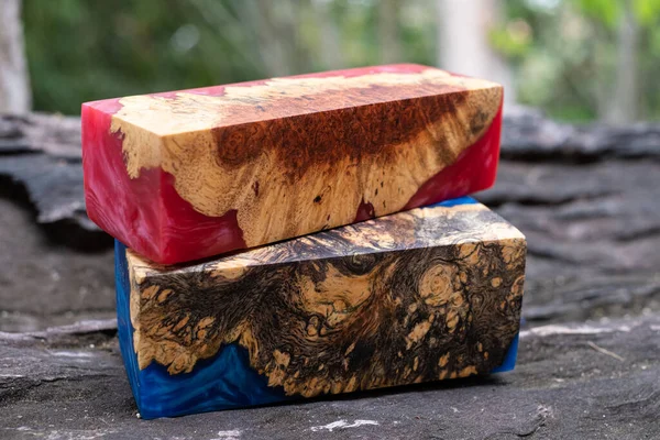 Casting Epoxy Resin Burl Wood Cube Old Table Art Background — Stock Photo, Image