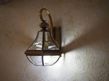 Siyah Kırpma yoluyla izole Duvar lambası.