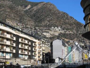 Andorra 'daki Andorra la Vella caddelerinin manzarası