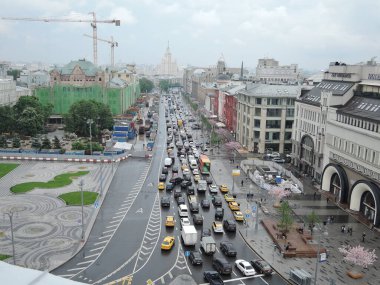 Lubyanka 'daki Merkez Çocuk Mağazası' nın gözlem platformundan Moskova 'ya bakın,