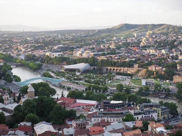 Luftaufnahme Der Wohngegend Von Tiflis Mit Einem Berg Hintergrund Bei — Stockfoto