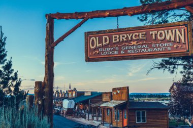Bryce Canyon, Utah, ABD - 29 Temmuz 2019: Old Bryce Town