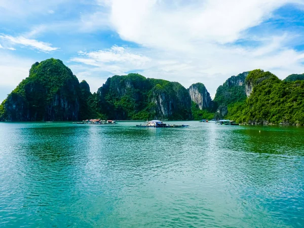 Widok Słynnego Światowego Dziedzictwa Halong Bay Wietnamie — Zdjęcie stockowe
