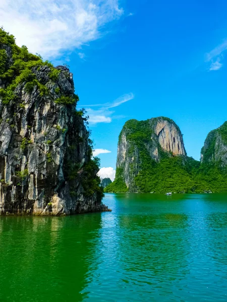 Pohled Slavné Světové Dědictví Halong Bay Vietnamu — Stock fotografie