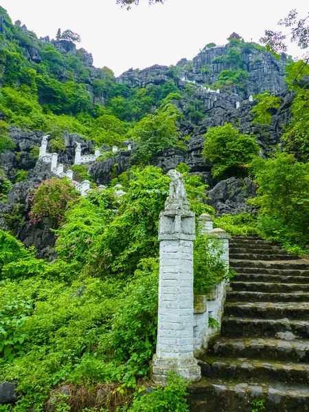 Powieś Pagodę Mua Ninh Binh Wietnam — Zdjęcie stockowe