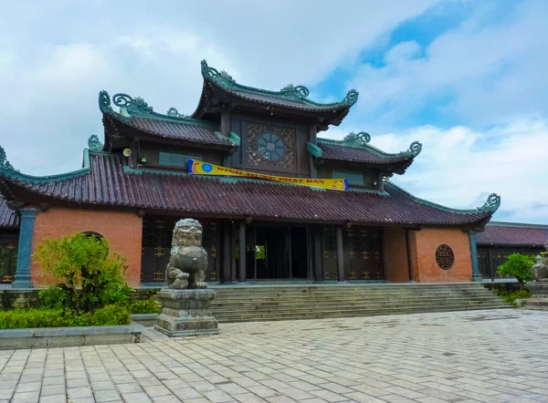 Знаменитий Храм Бай Дін Нін Бінх Єтнам — стокове фото