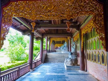 Ünlü Bai Dinh Tapınağı, Ninh Binh, Vietnam