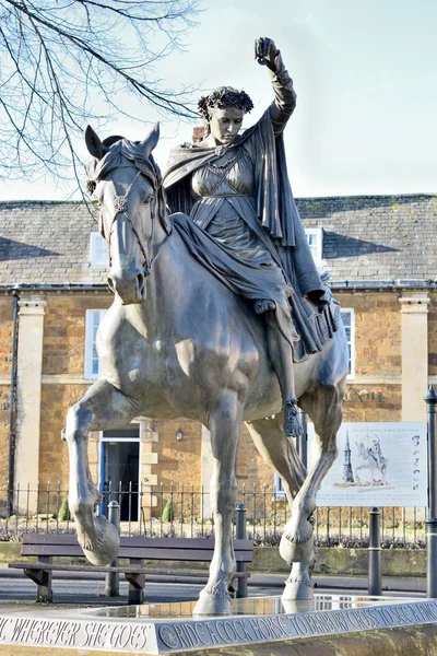 Bayan heykel, Banbury, Avrupa, Büyük Britanya,