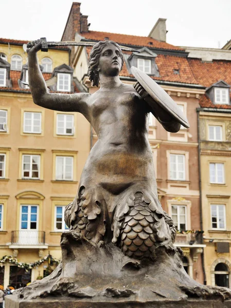 Syrenka Pazar Meydanı, Polonya'da Varşova.