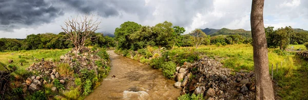 Paisaje Con Río Volcanes Fondo Interior Costa Rica Entre Fortuna — Foto de Stock