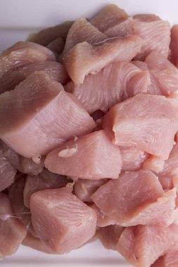 taze çiğ et küpleri