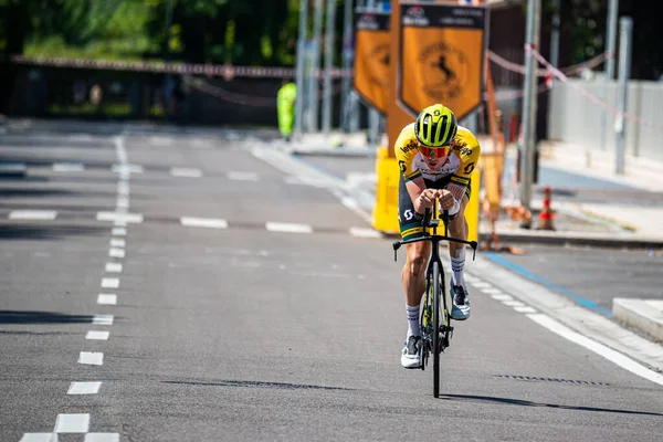 Verona Italia Junio 2019 Ciclista Profesional Reconocimiento Ruta Etapa Final —  Fotos de Stock