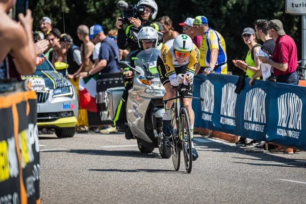Verona Giugno 2019 Ciclista Professionista Sul Percorso Della Tappa Finale — Foto Stock