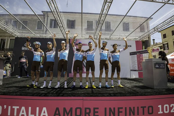 Treviso Italia Mayo 2019 Equipo Completo Ag2R Mondiale Podio Antes — Foto de Stock