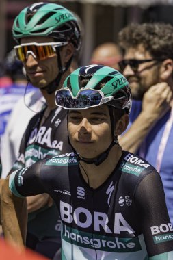 Treviso, İtalya 31 Mayıs 2019: Davide Formolo Giro D 'Italia 2019' un 19. etabının başlamasını bekliyor.
