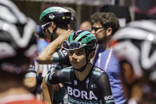 Treviso, İtalya 31 Mayıs 2019: Davide Formolo Giro D 'Italia 2019' un 19. etabının başlamasını bekliyor.