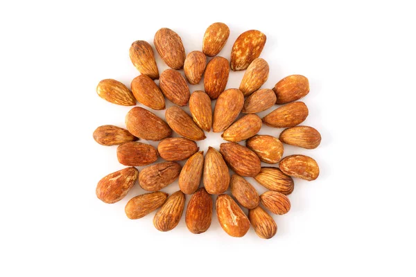 Geschilde jonge amandelen op een witte achtergrond, geïsoleerd, nut antioxidant — Stockfoto