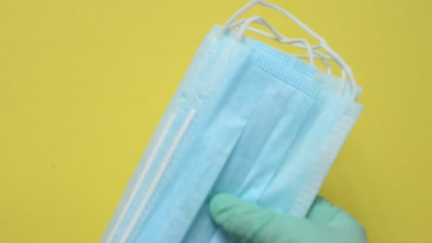 코로나 바이러스는 장갑낀 의료용 마스크가 바이러스로부터 — 비디오