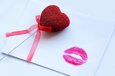 Sevgililer günün kutlu olsun.