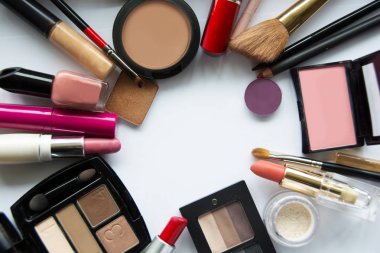 Kozmetik ürünleri izole
